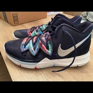 Nike Kyrie 5 Galaxy - Size 15